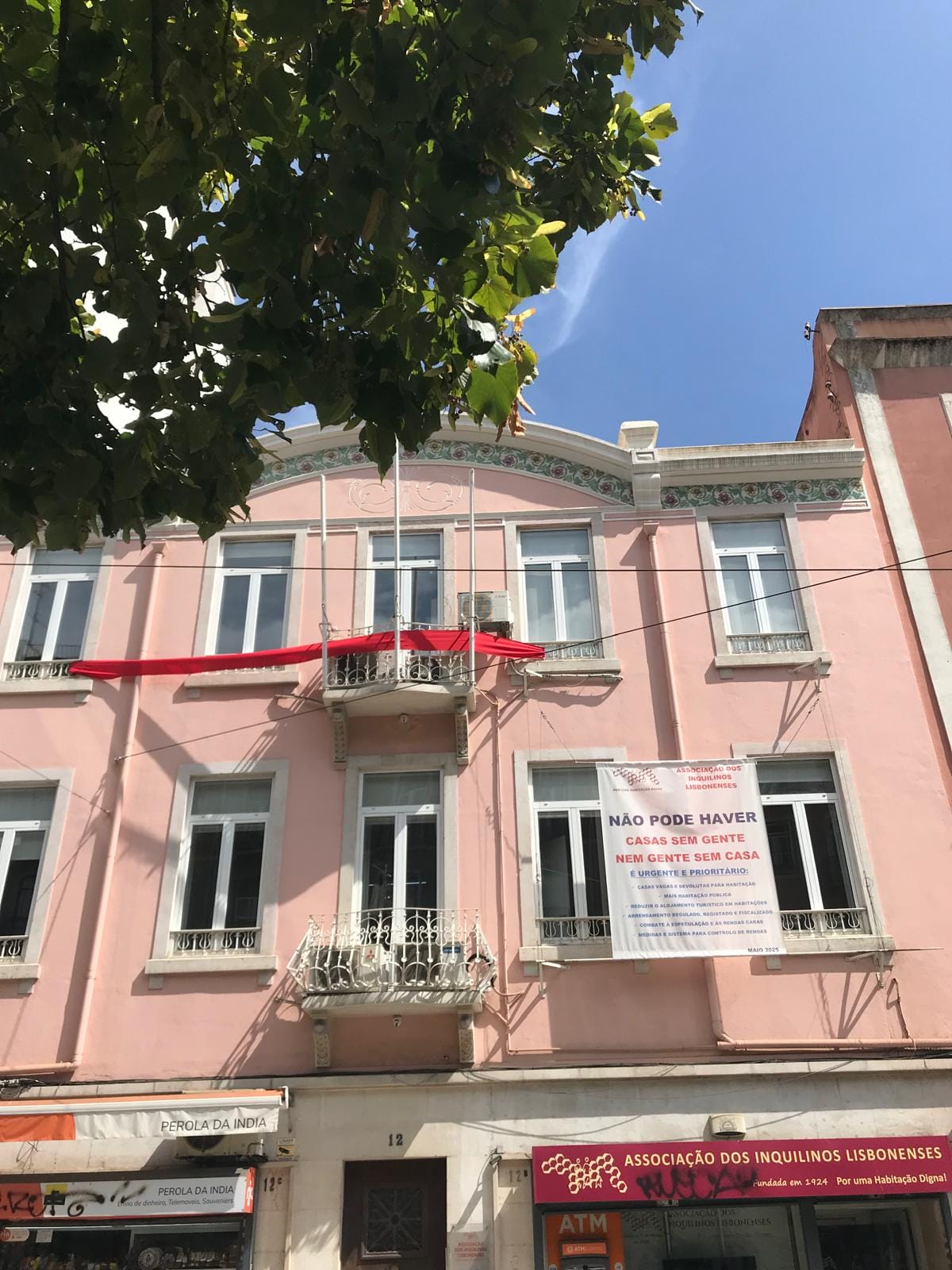 Ban Night Flights Lisbon Action on the international day for the ban of night flights in Portugal.